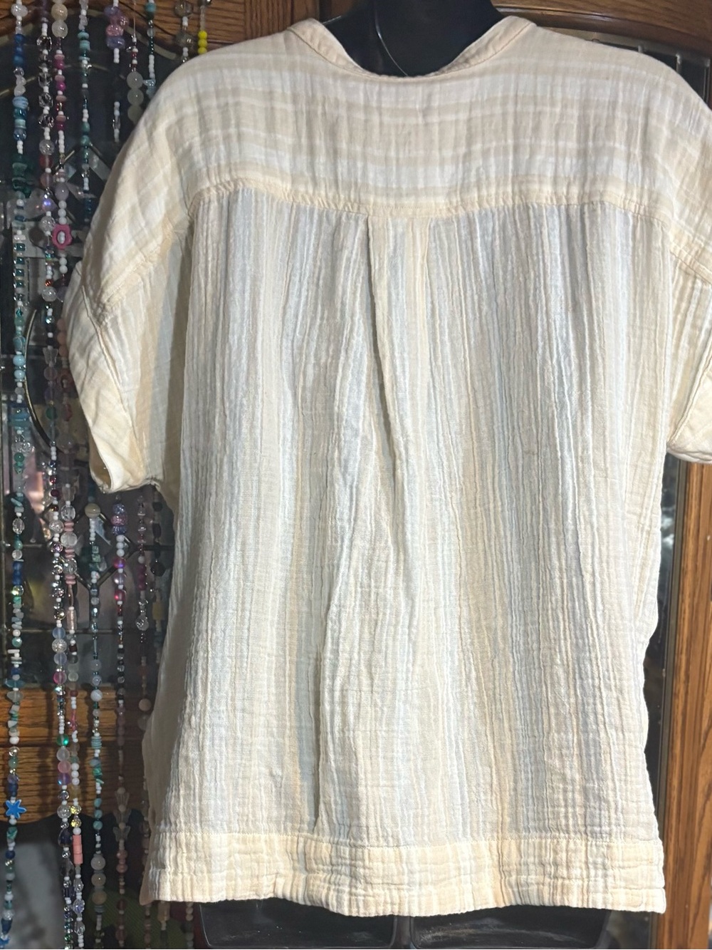 L.L.Bean Cloud Gauze Short Sleeve Shirt yellow striped pattern v-neckline lg - Picture 4 of 8